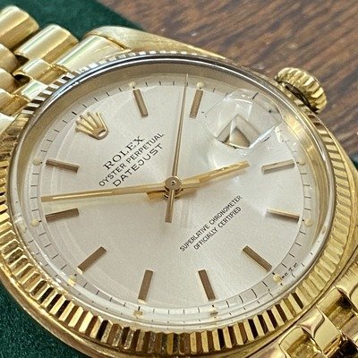 Rolex Datejust with yellow gold bracelet is from the year 1959