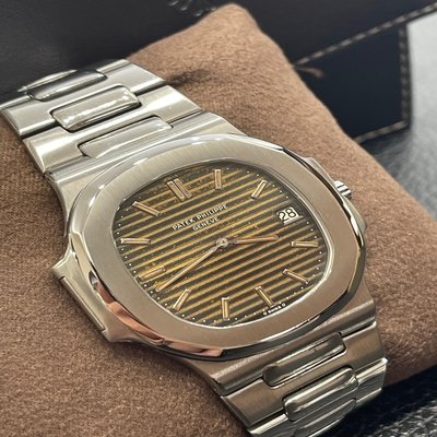 Rare Patek Philippe 3700/1 Nautilus JUMBO with tropical dial, (Chocolate) was recently serviced at Patek in Geneva